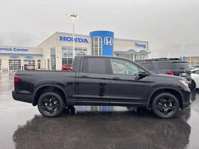 New 2026 Honda Ridgeline Black Edition image 2