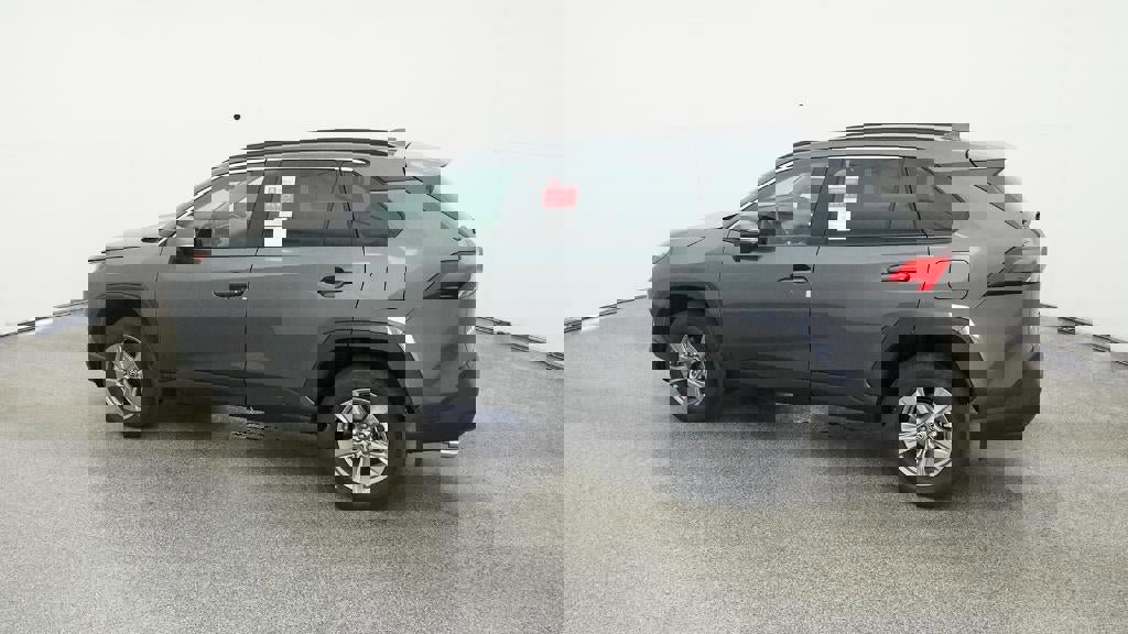 New 2025 Toyota RAV4 XLE image 4