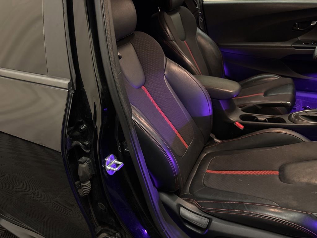 Used 2019 Hyundai Veloster Turbo image 19