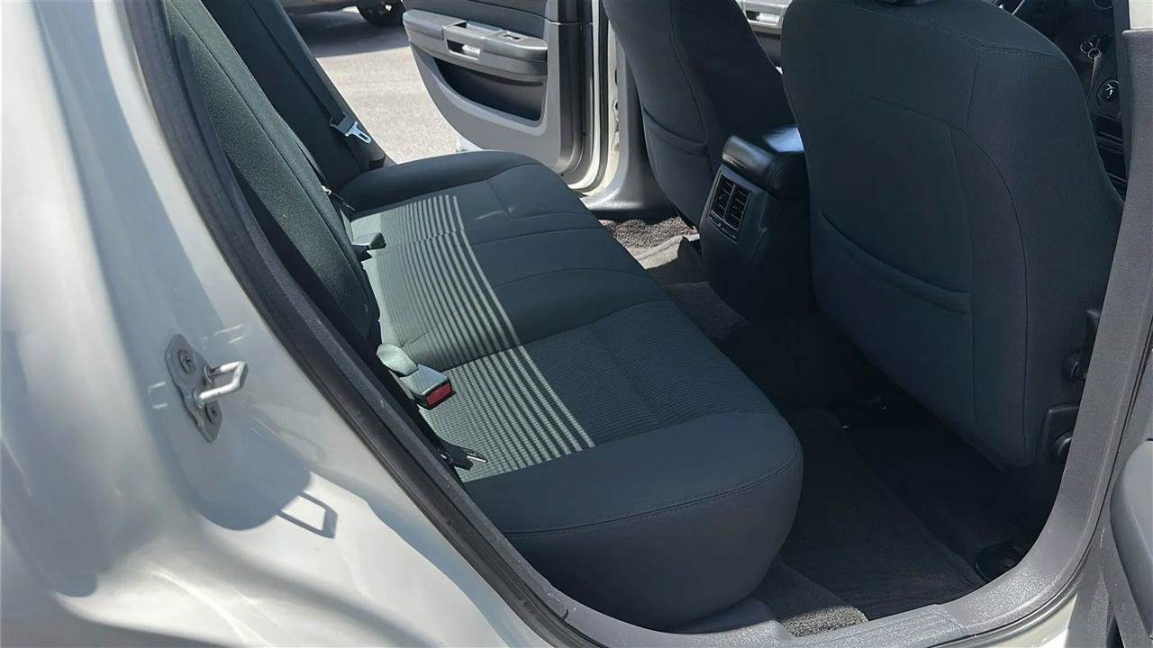 Used 2008 Dodge Charger SE RWD image 29