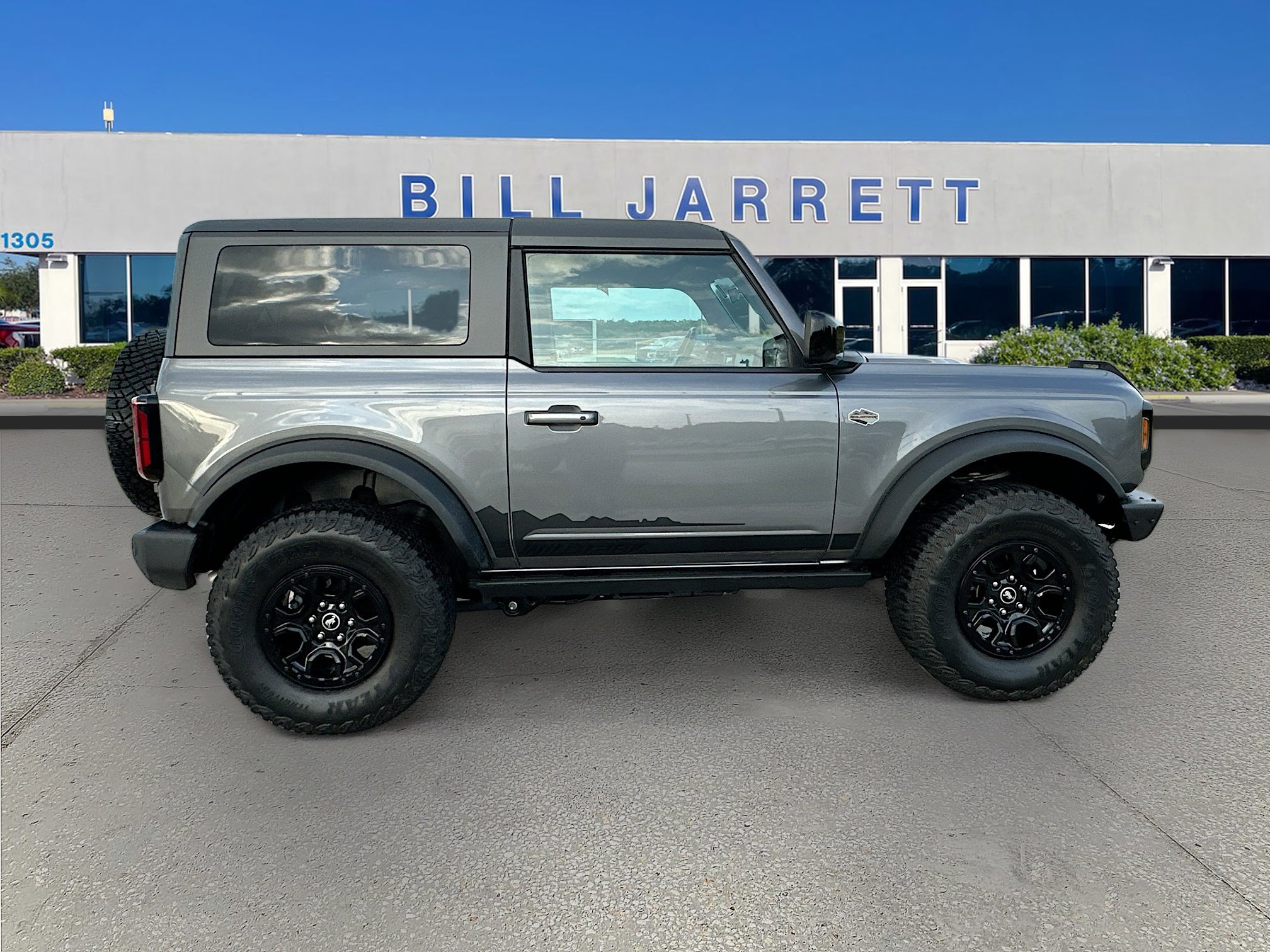 Certified 2021 Ford Bronco Wildtrak image 8