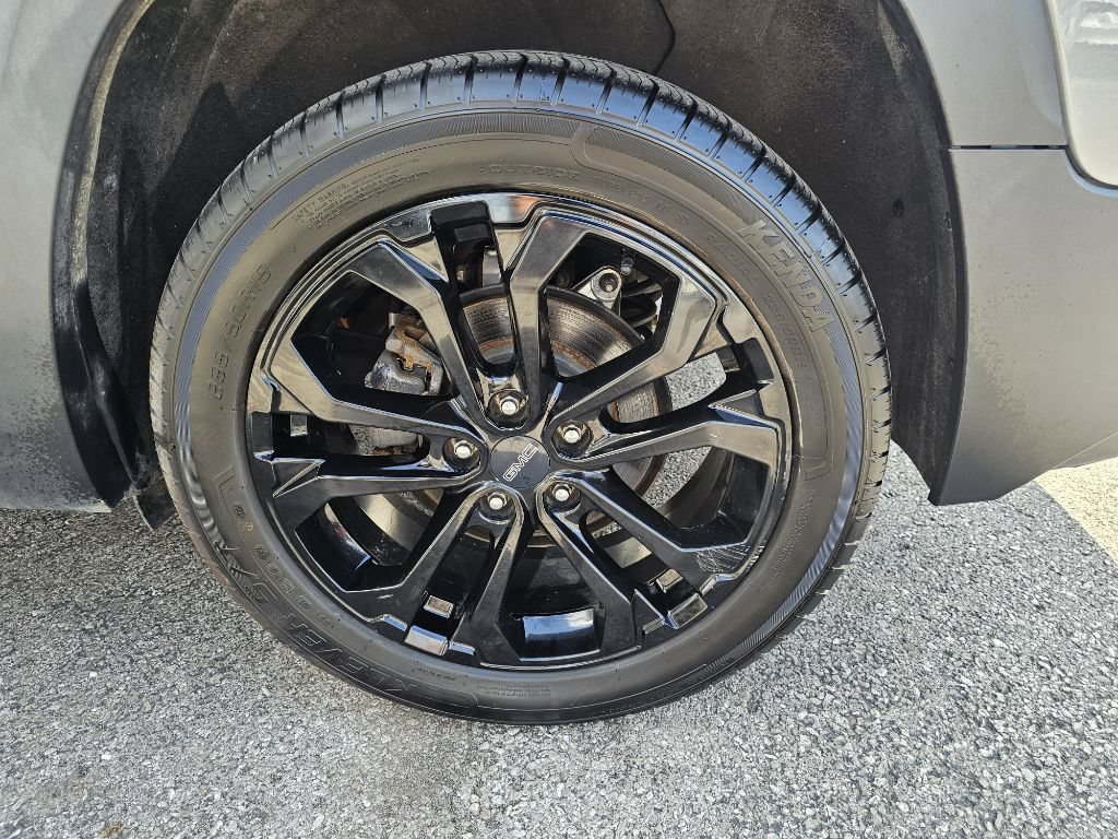 Used 2019 GMC Terrain SLE w/ Black Edition AWD/4WD image 15