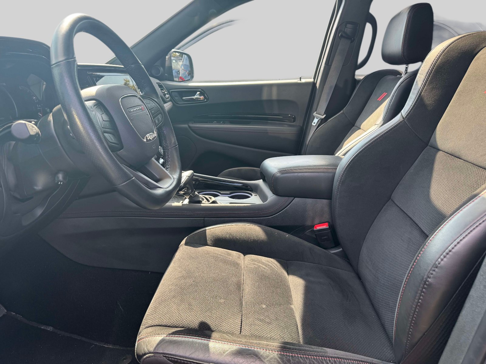 Used 2025 Dodge Durango GT AWD/4WD image 13