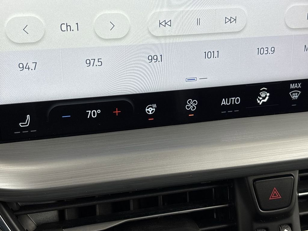 Used 2024 Ford Escape Platinum image 68