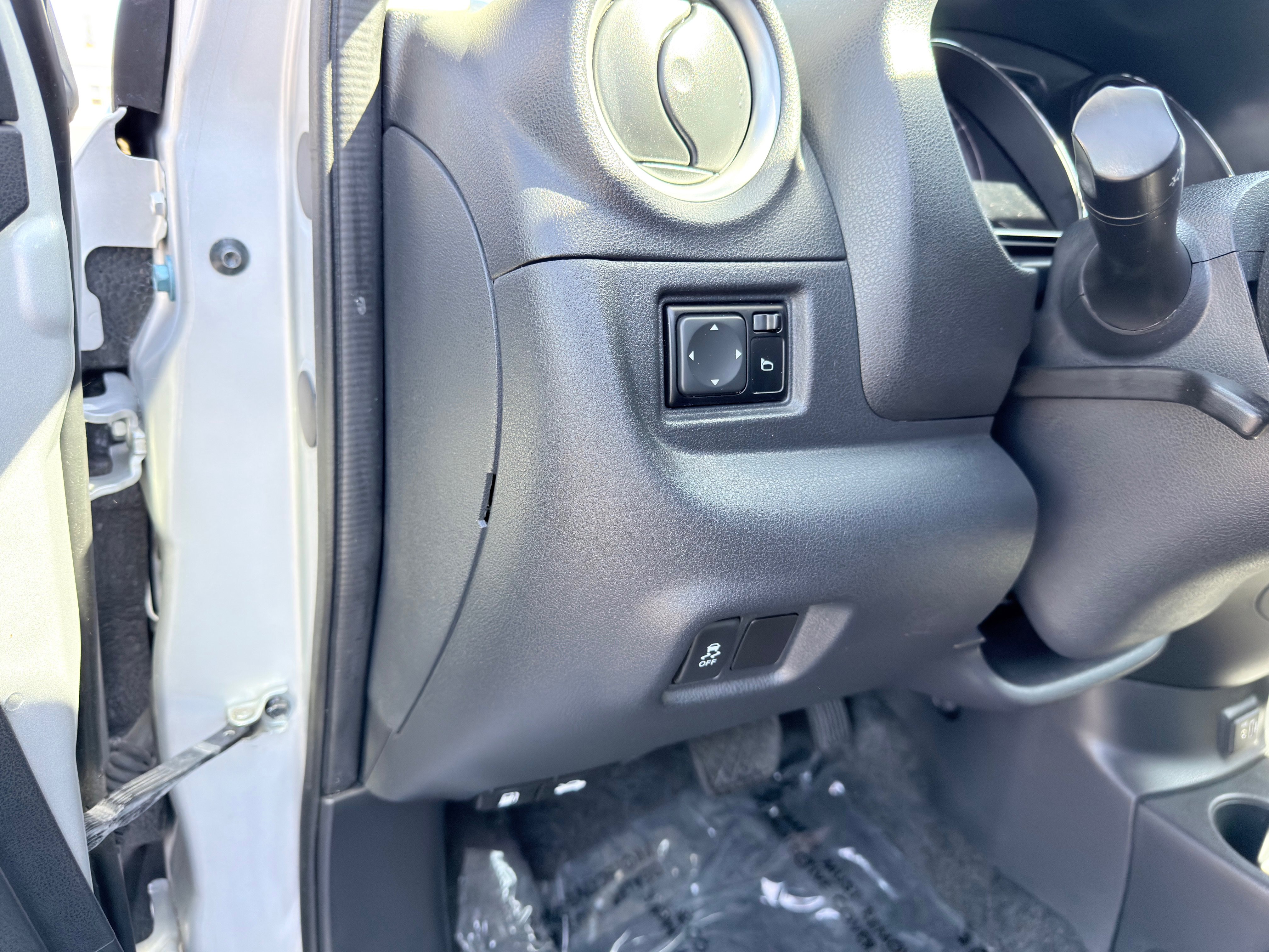 Used 2019 Nissan Versa SV image 22