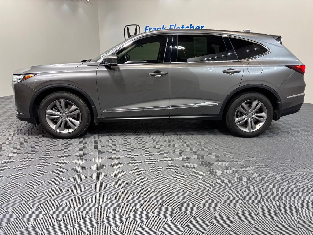 Used 2024 Acura MDX SH-AWD image 2