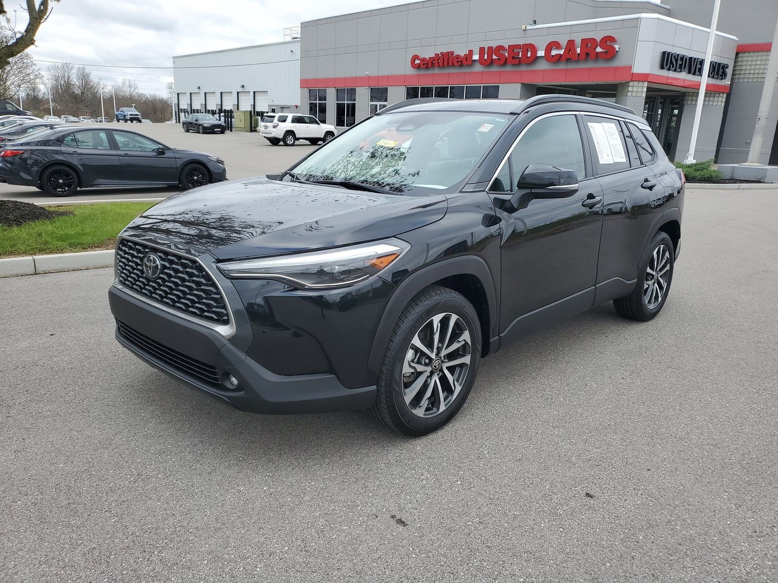 Certified 2023 Toyota Corolla Cross XLE w/ Convenience Package image 2