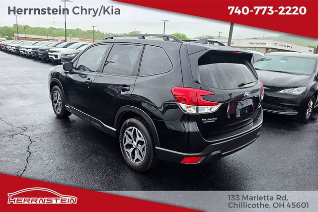 Used 2024 Subaru Forester Premium AWD/4WD image 5
