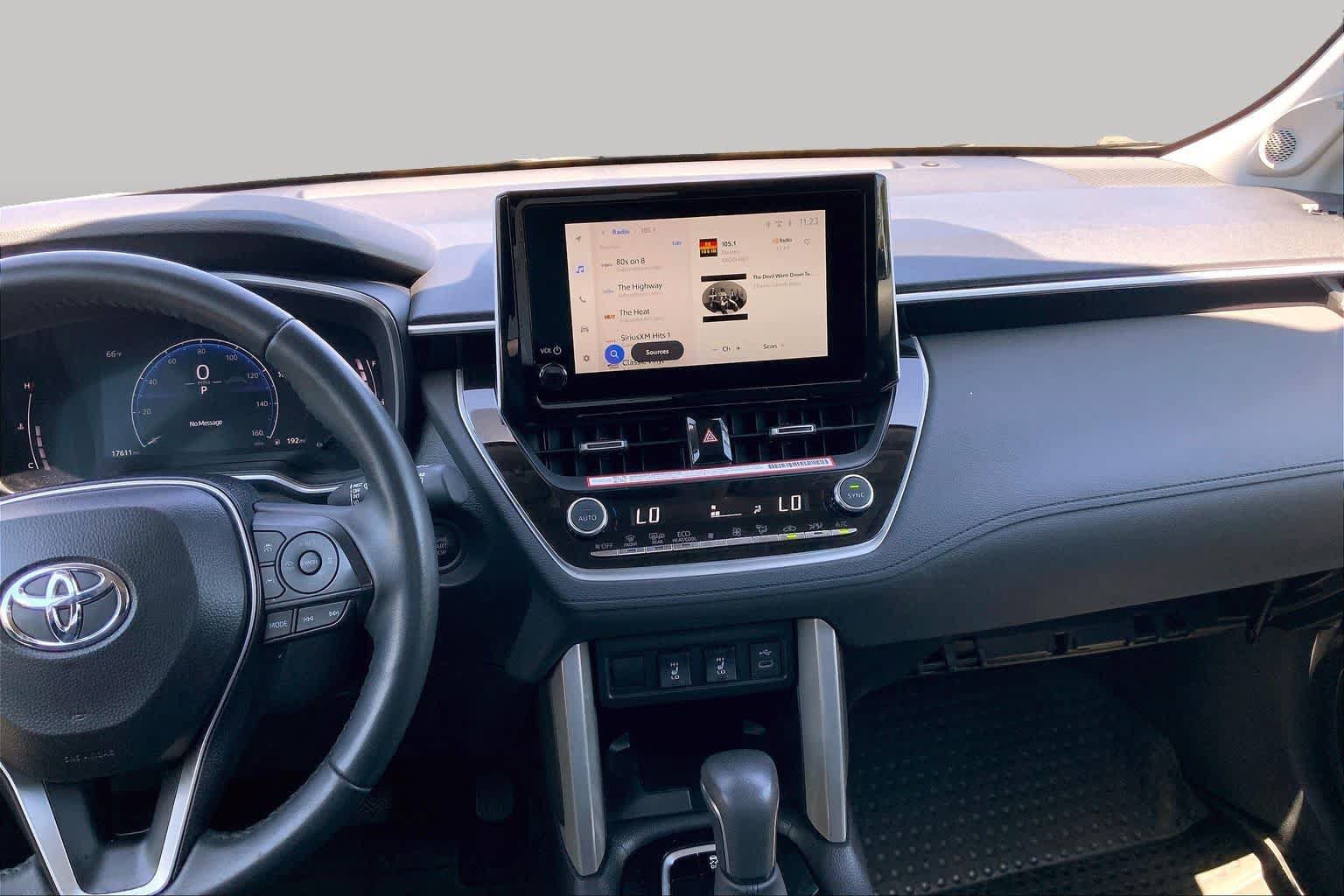 Certified 2025 Toyota Corolla Cross XLE w/ Convenience Package FWD image 6