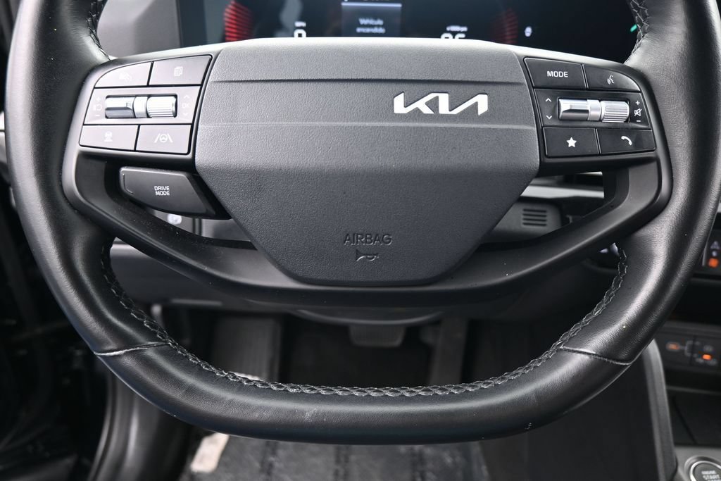 Used 2026 Kia Sportage EX w/ EX Panorama Roof Package FWD image 32