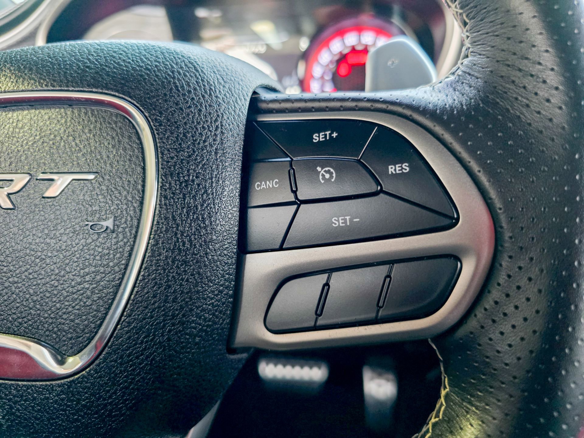 Used 2020 Dodge Challenger SRT Hellcat Redeye image 37