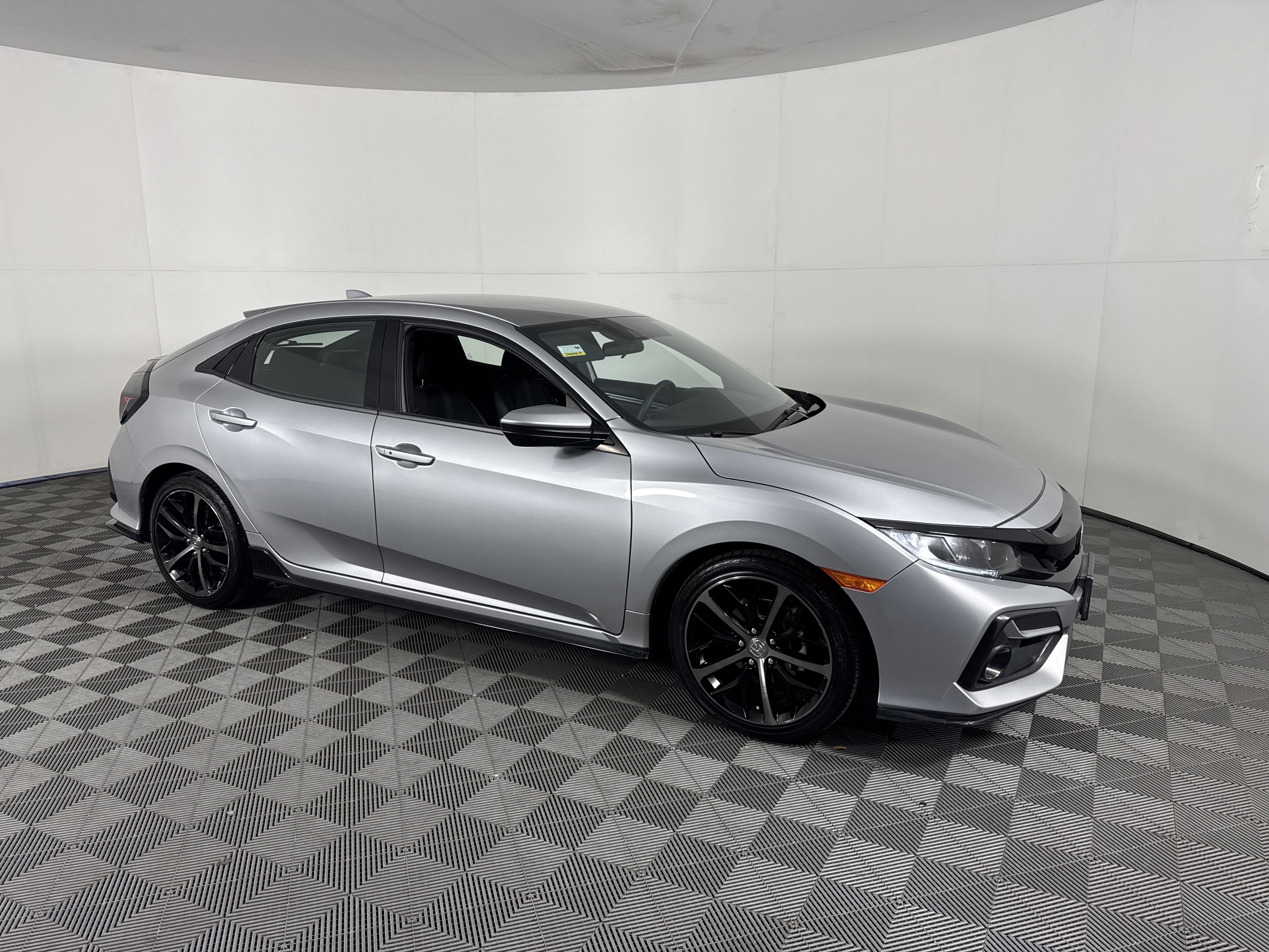 Used 2021 Honda Civic Sport image 2