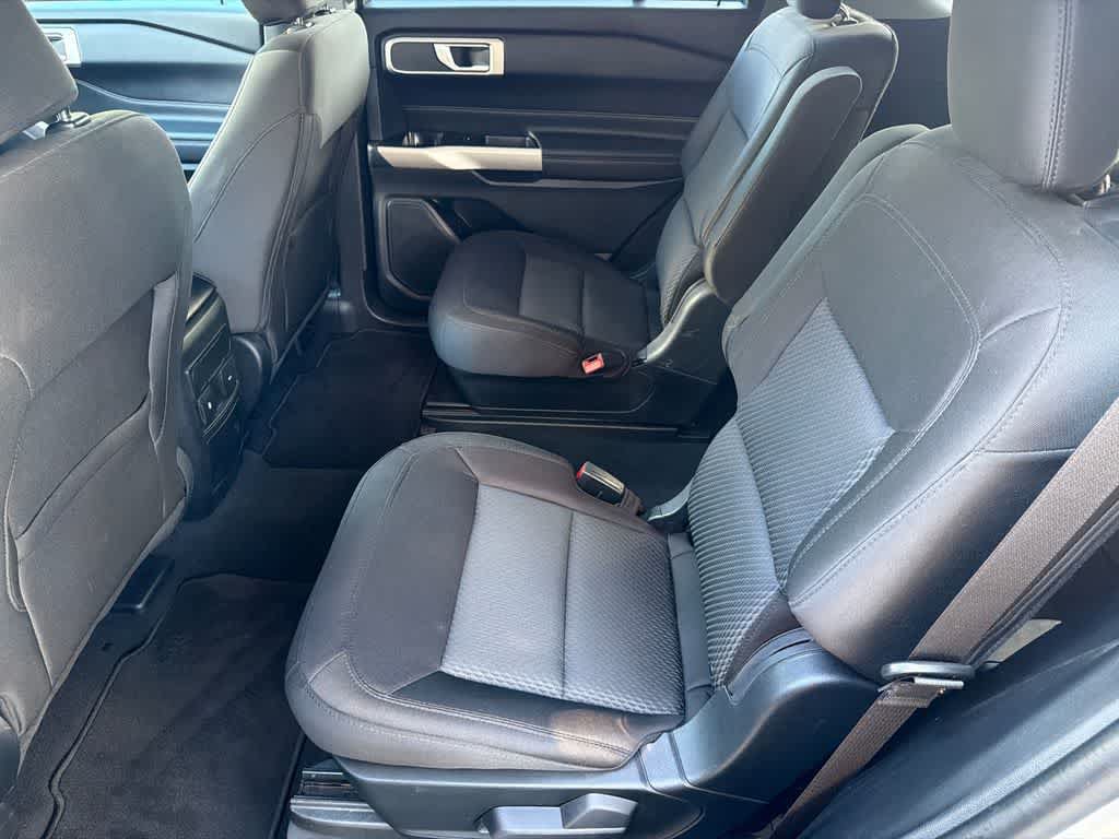 Used 2023 Ford Explorer XLT RWD image 23
