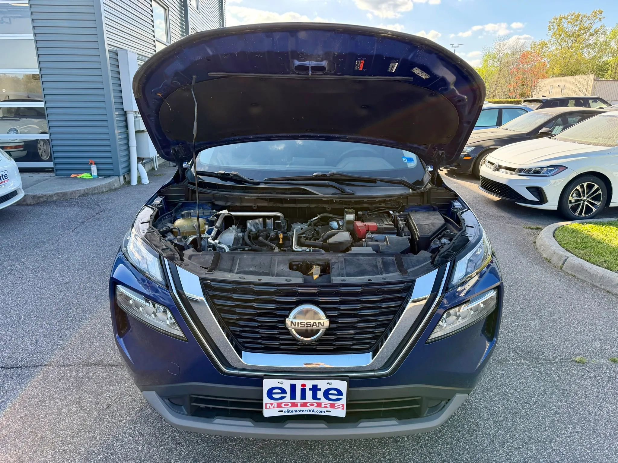 Used 2021 Nissan Rogue SV FWD image 9