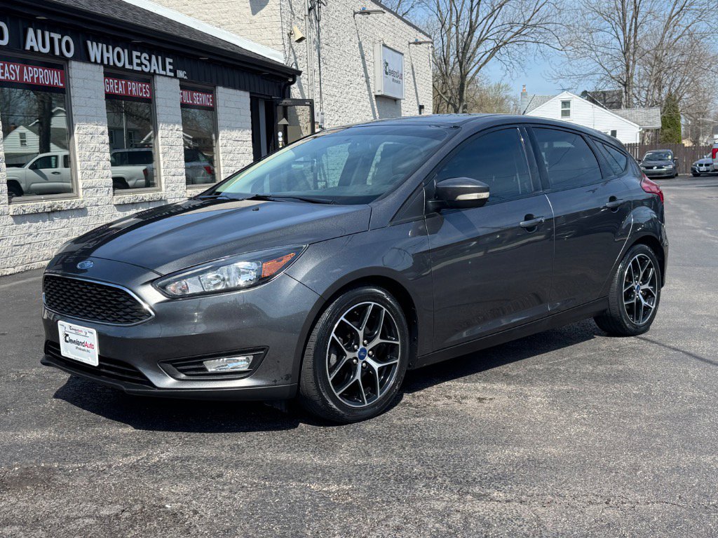 Used 2017 Ford Focus SEL w/ Cold Weather Package image 1