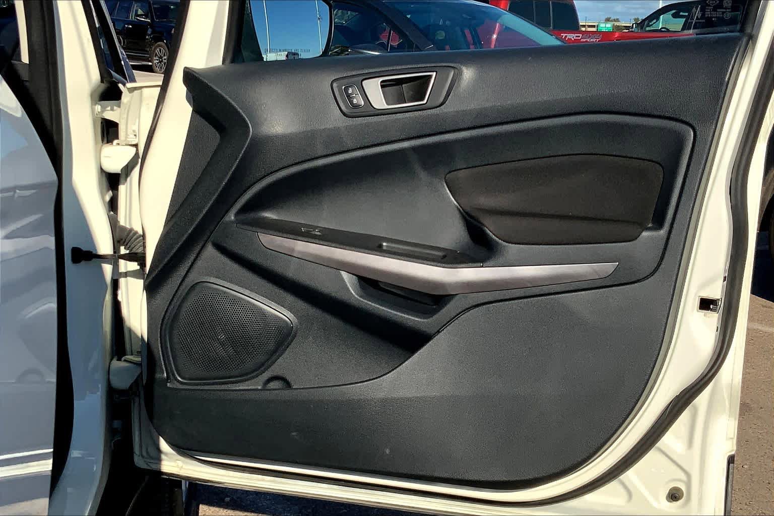 Used 2021 Ford EcoSport SE w/ SE Convenience Package image 23