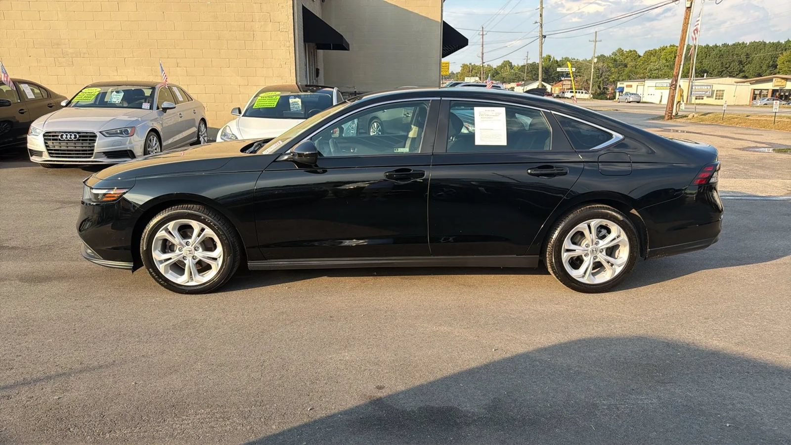 Used 2023 Honda Accord LX image 2