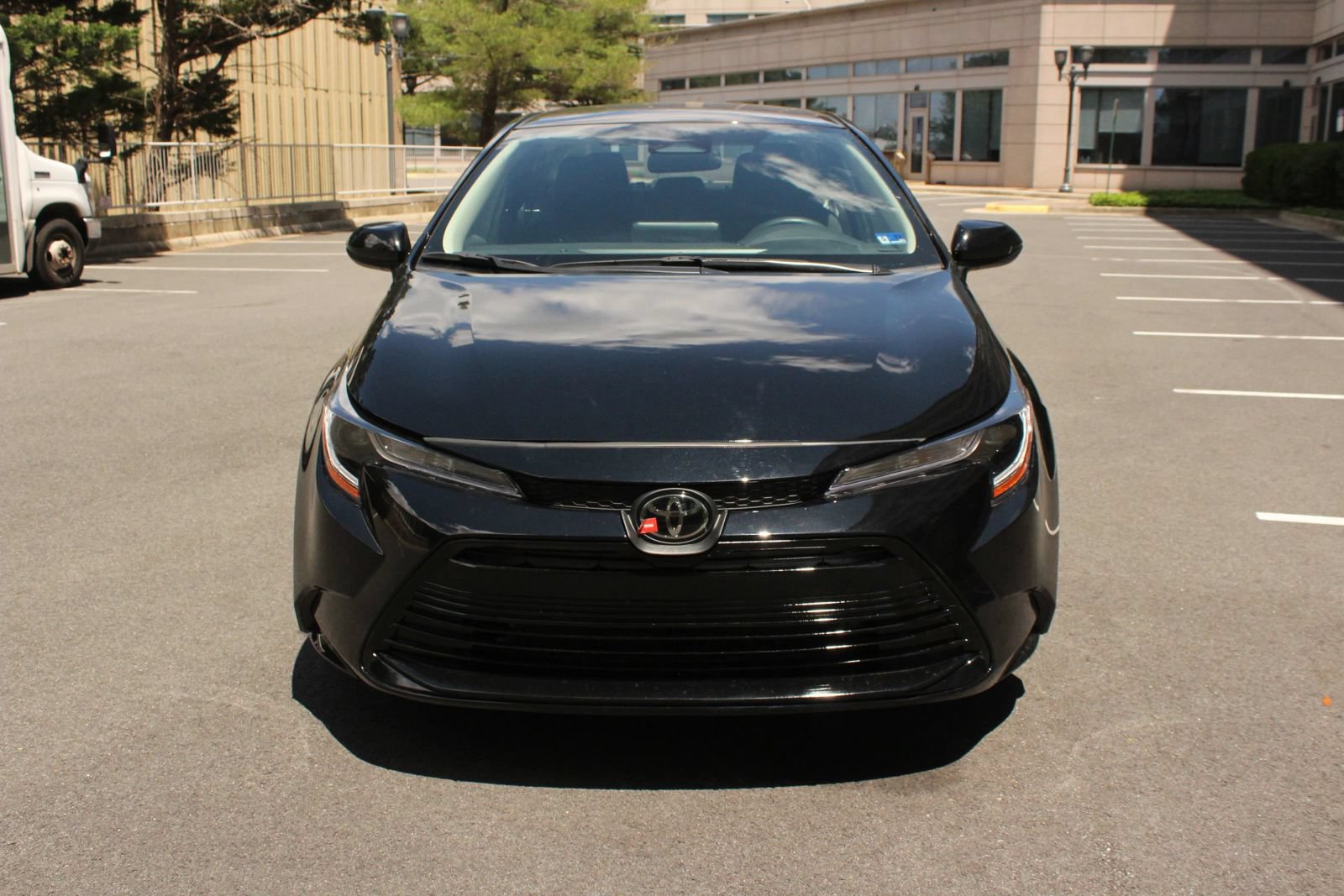 Used 2024 Toyota Corolla LE FWD image 3