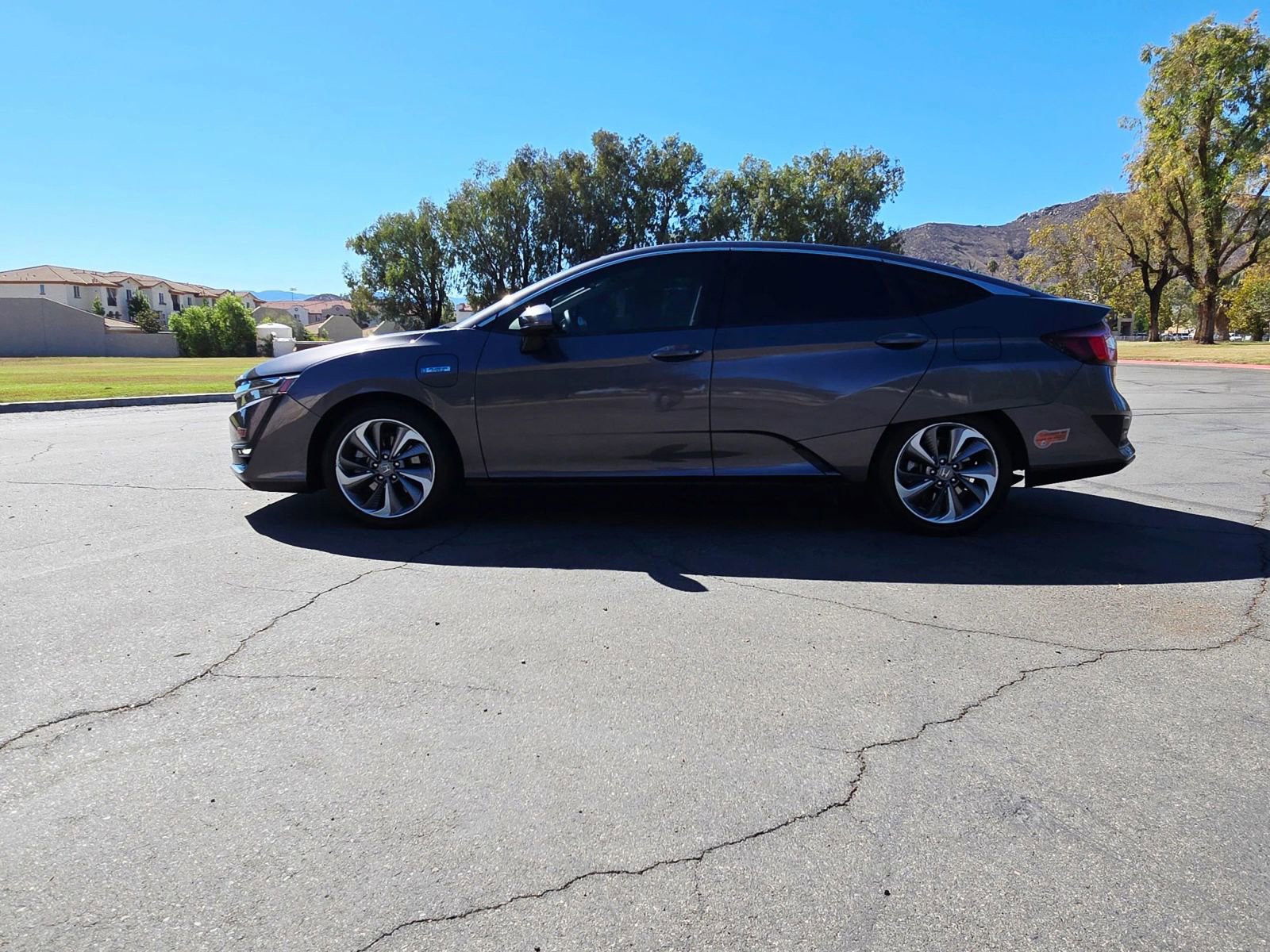 Used 2019 Honda Clarity Plug-In Hybrid image 5