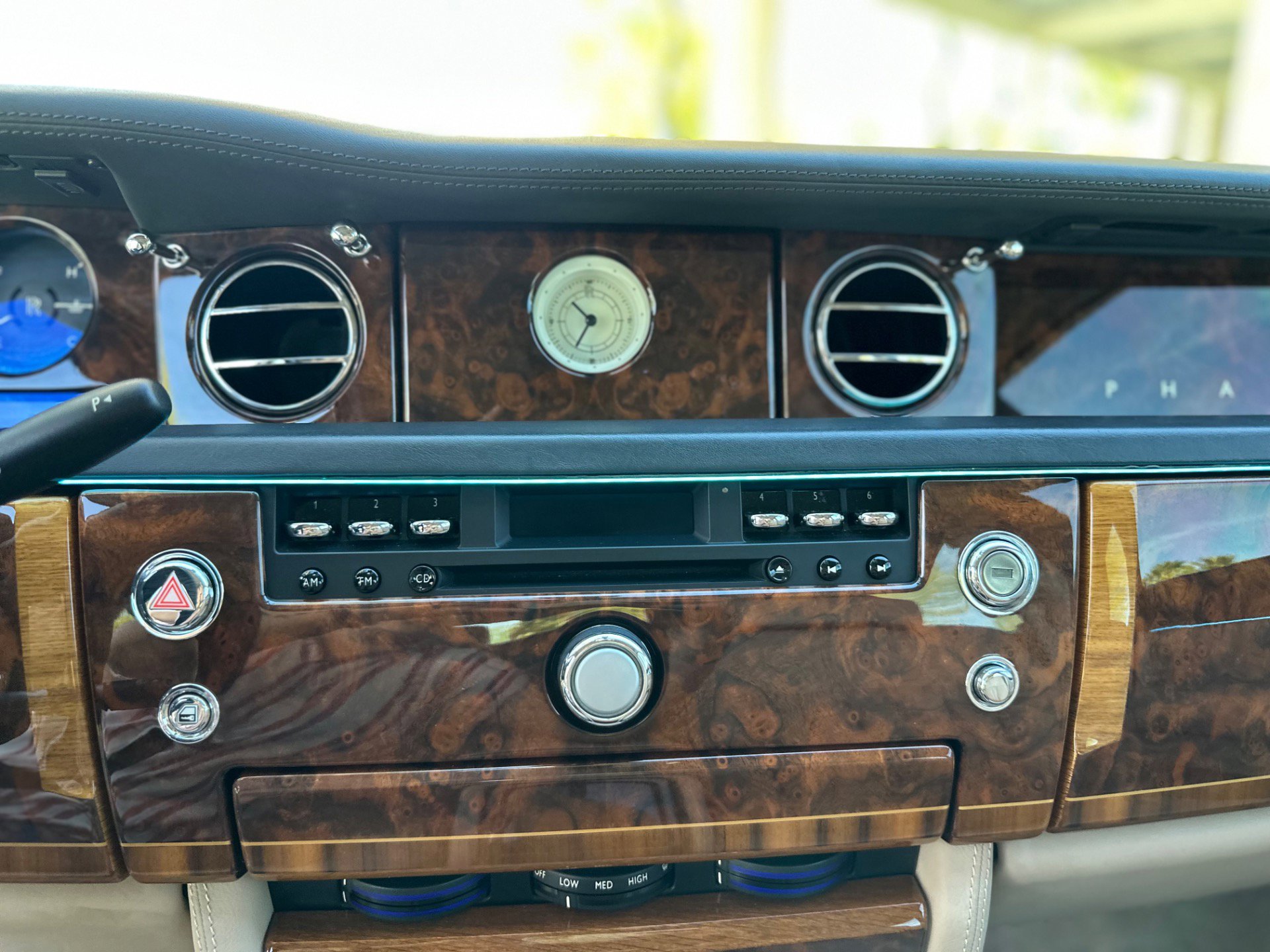 Used 2007 Rolls-Royce Phantom Sedan RWD image 35