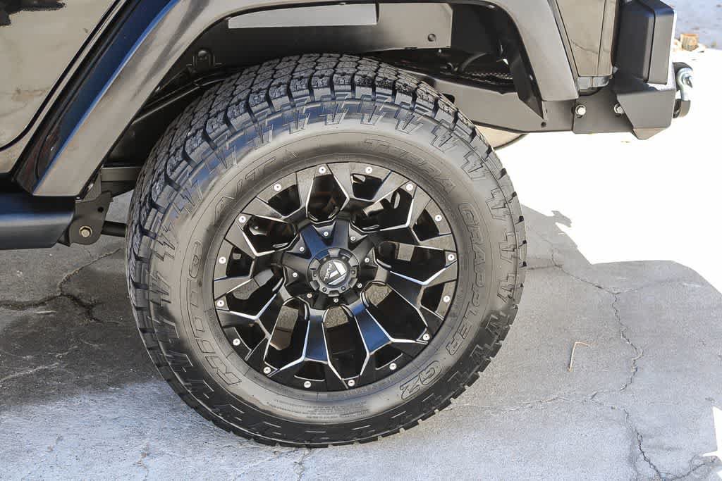 Used 2014 Jeep Wrangler Unlimited Sport AWD/4WD image 6