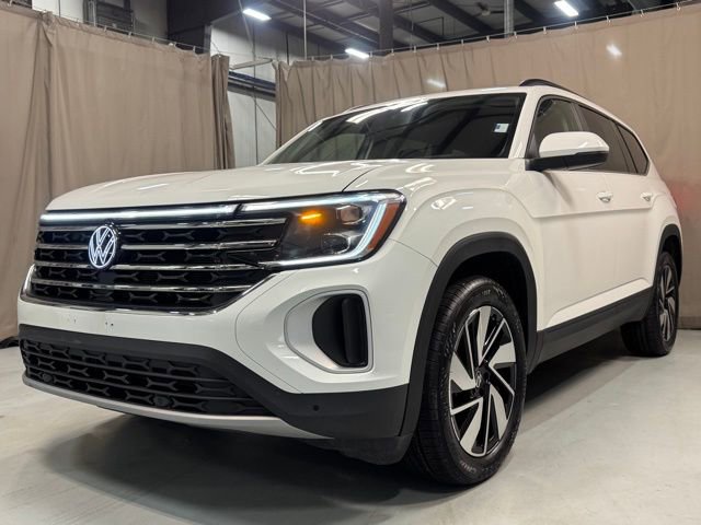 Certified 2025 Volkswagen Atlas SE AWD/4WD image 1