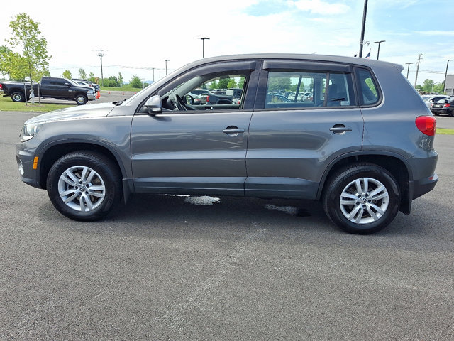 Used 2014 Volkswagen Tiguan S AWD/4WD image 4