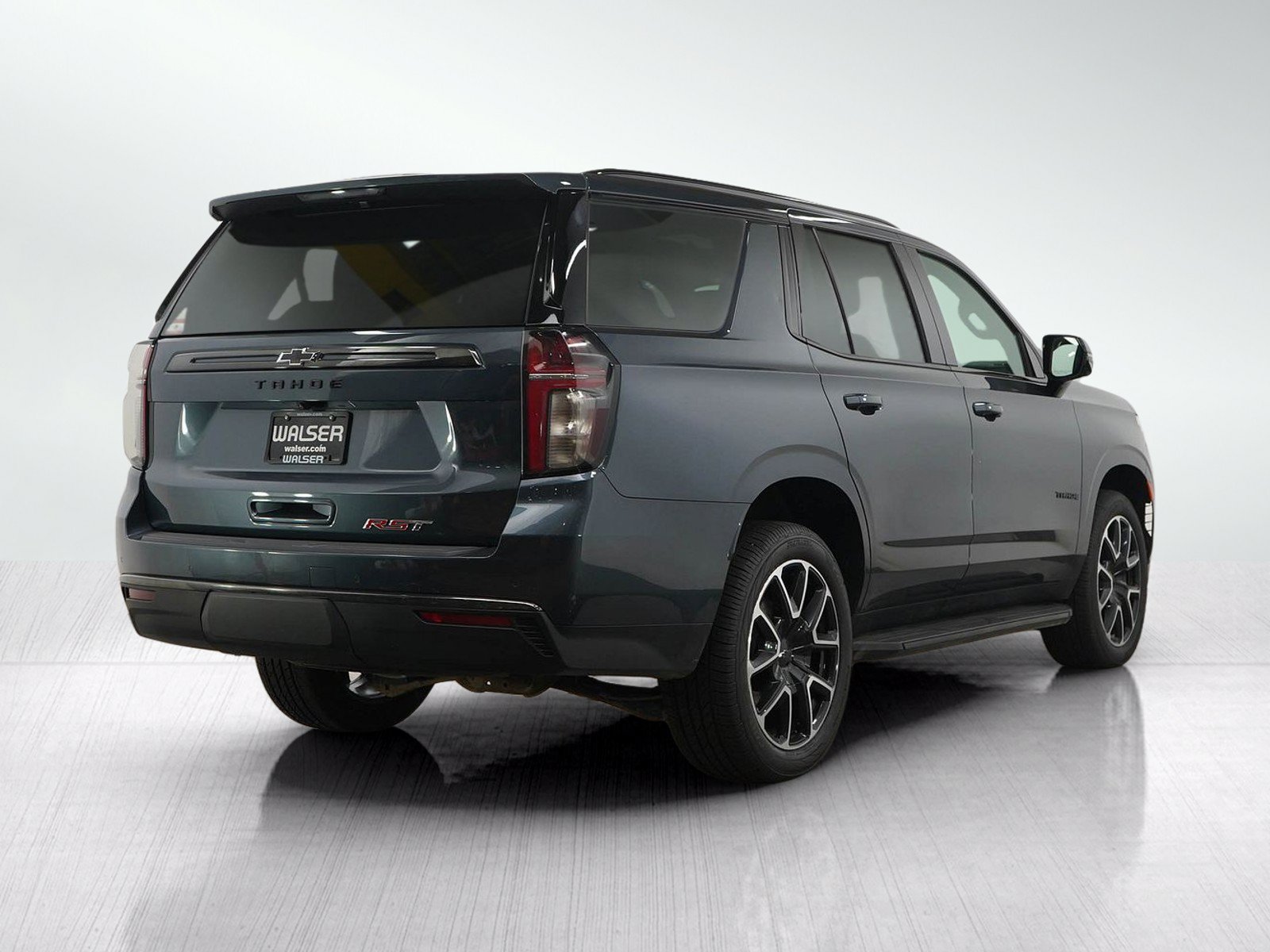 Used 2021 Chevrolet Tahoe RST w/ Luxury Package AWD/4WD image 5