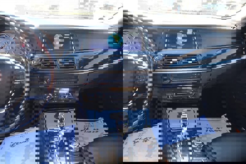 Used 2016 BMW 528i Sedan image 12