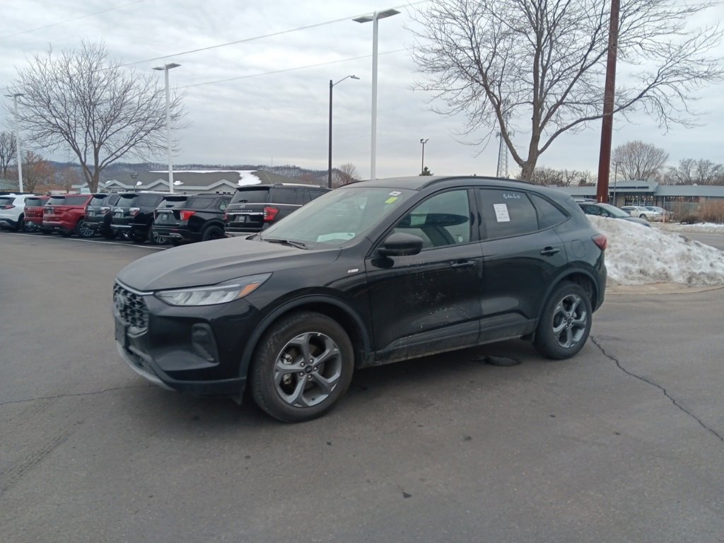 Used 2025 Ford Escape ST-Line image 15