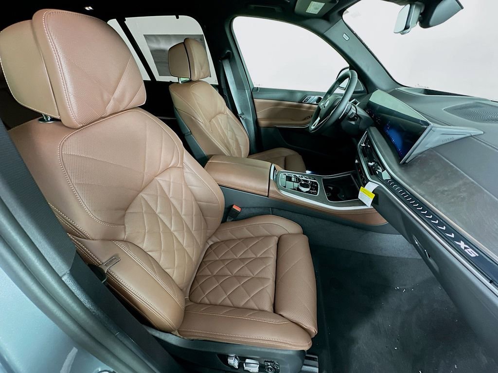 New 2026 BMW X5 xDrive40i w/ Executive Package image 36