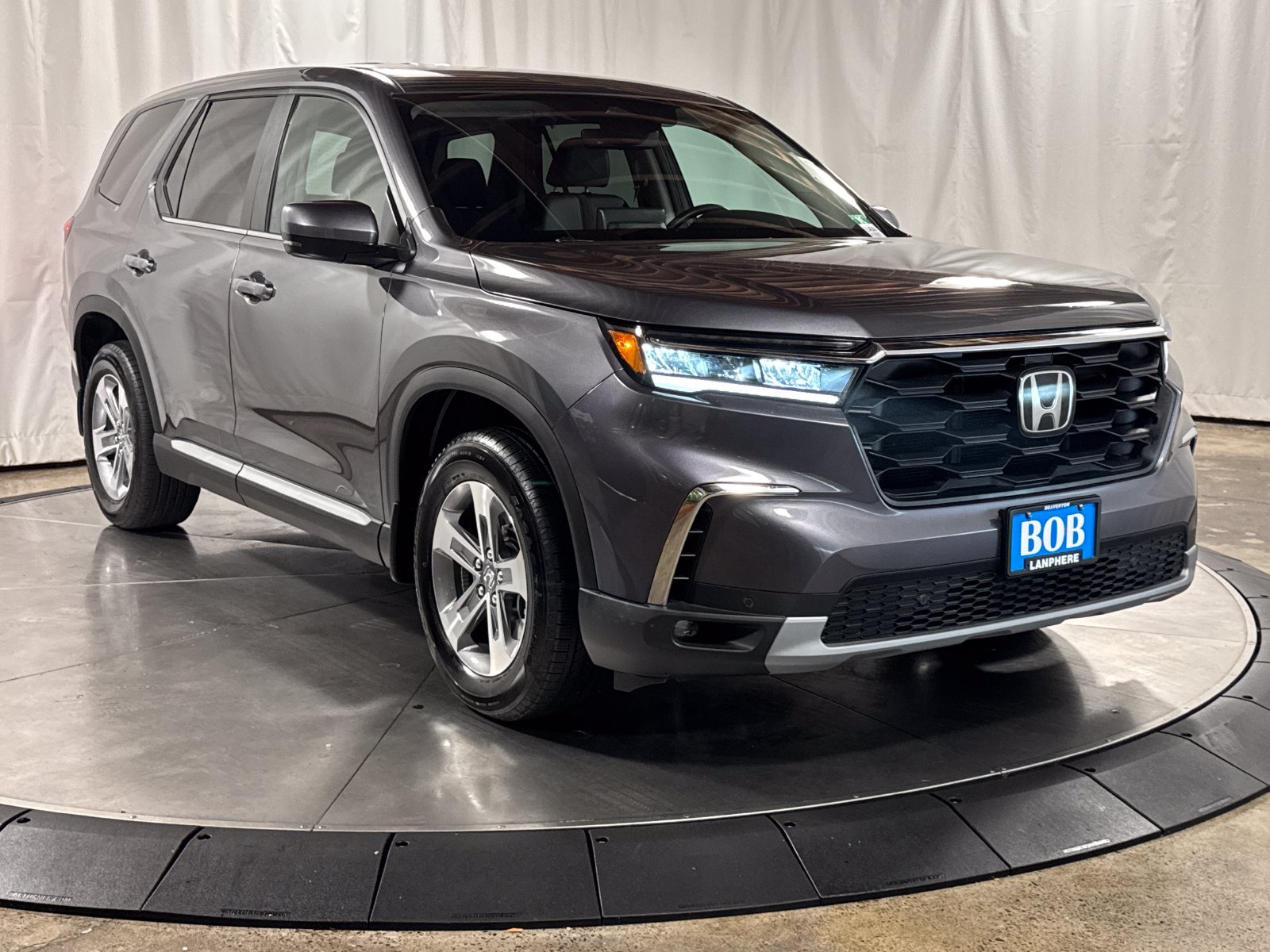 Used 2025 Honda Pilot EX-L image 10