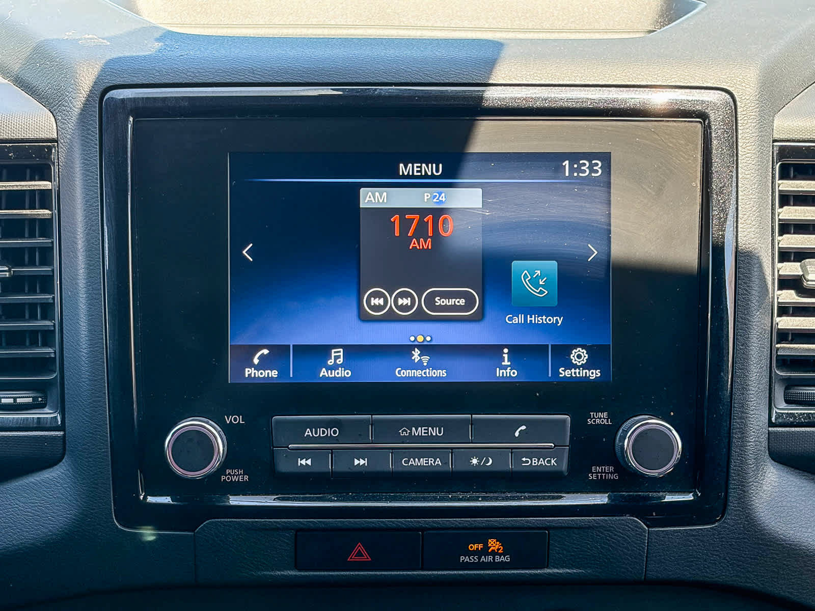 Used 2023 Nissan Frontier SV w/ Midnight Edition Package RWD image 13