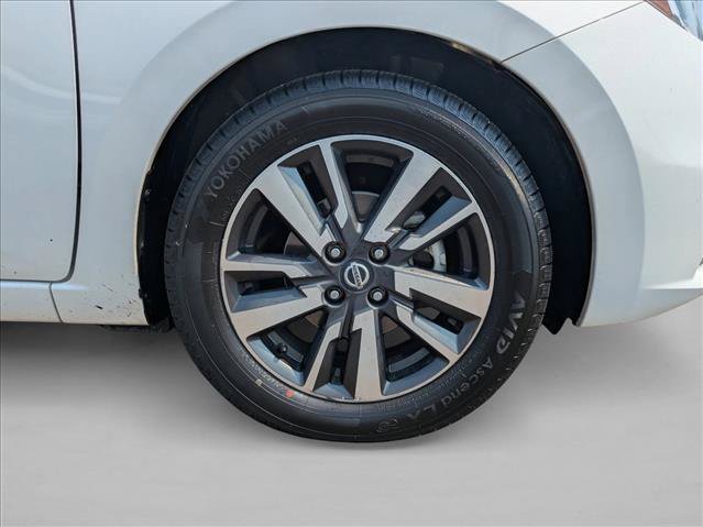 Used 2022 Nissan Versa SV FWD image 21