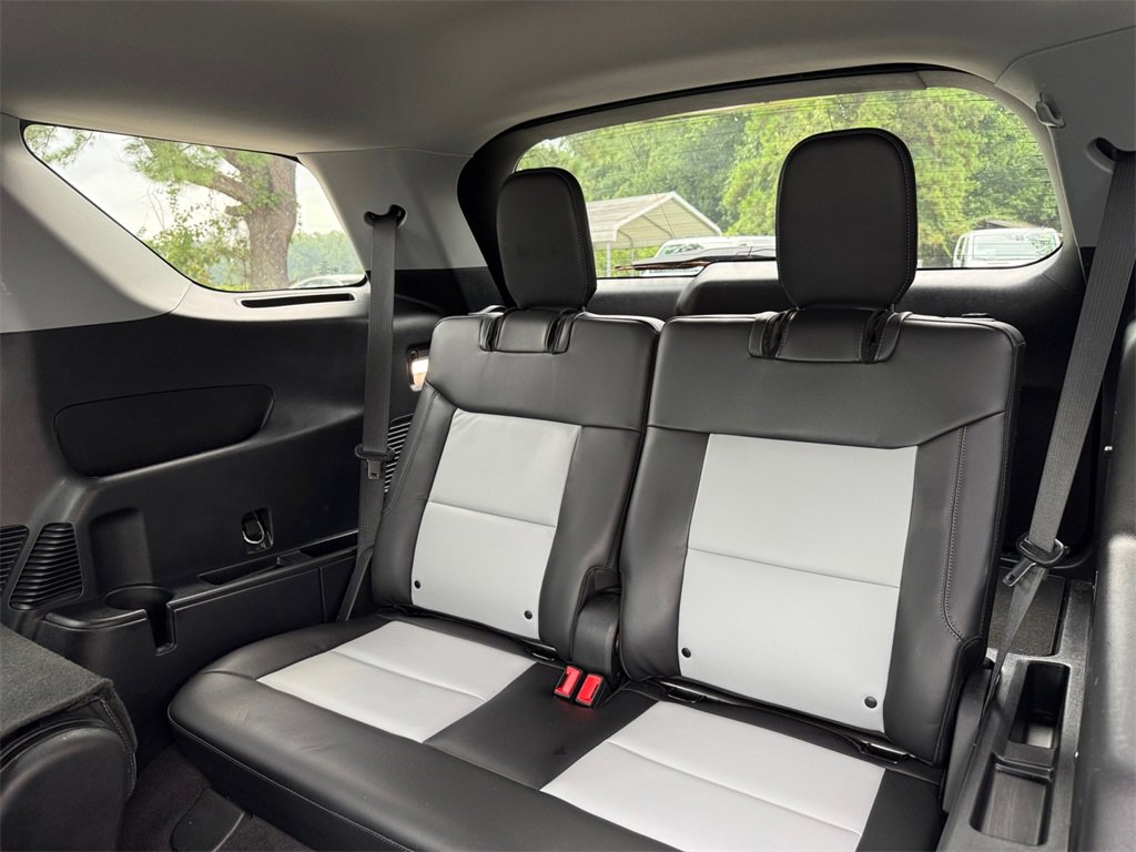 Certified 2022 Ford Explorer XLT w/ Equipment Group 202A image 18