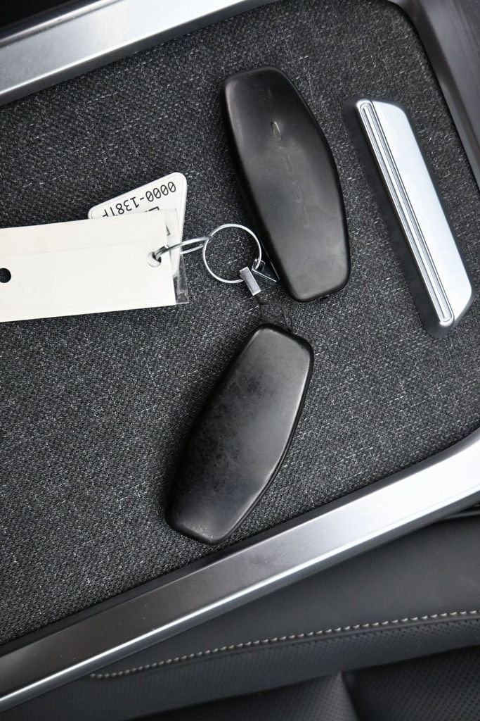 Used 2024 Lucid Air Touring image 10