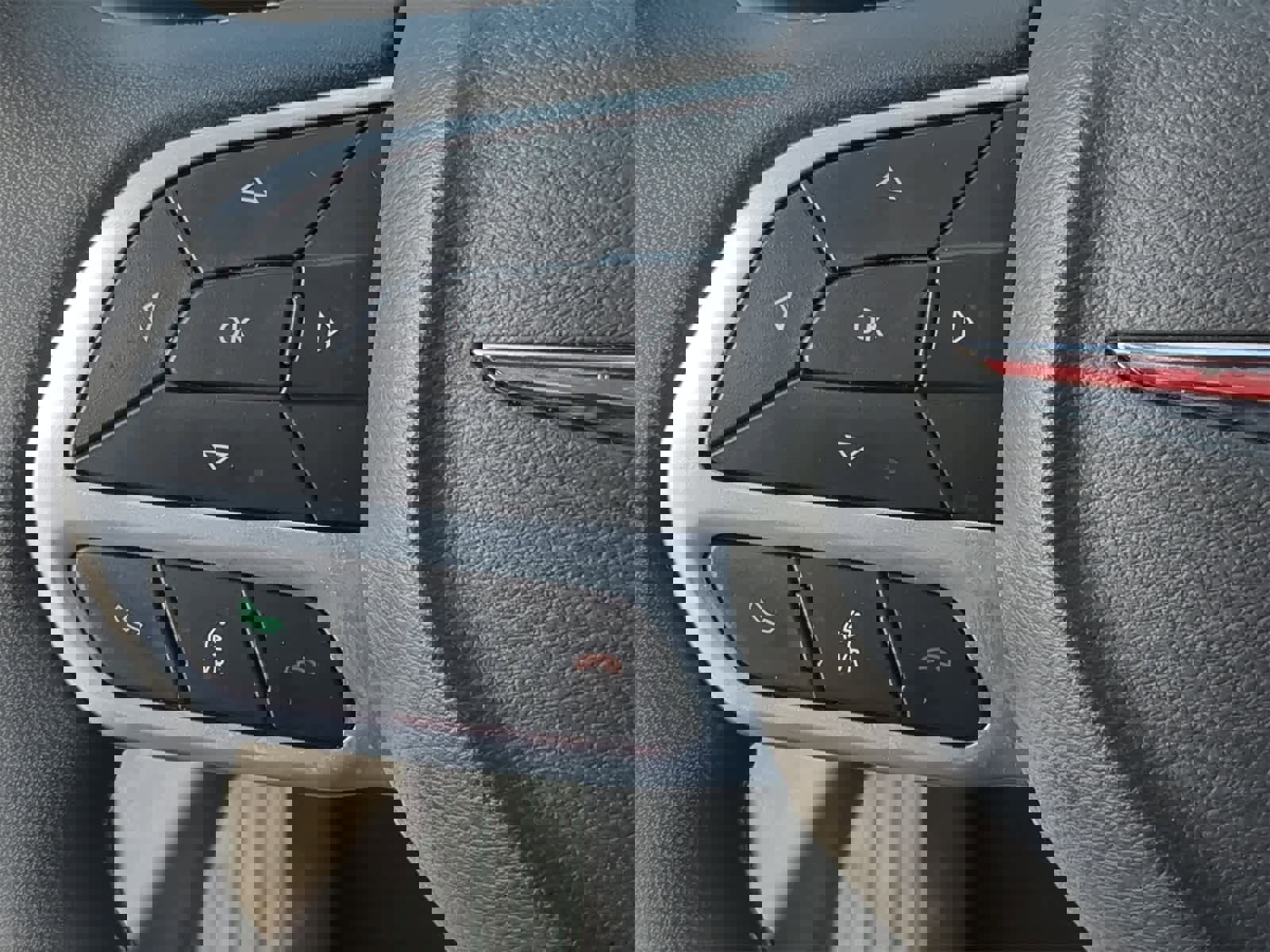 Used 2023 Chrysler Pacifica Limited image 32