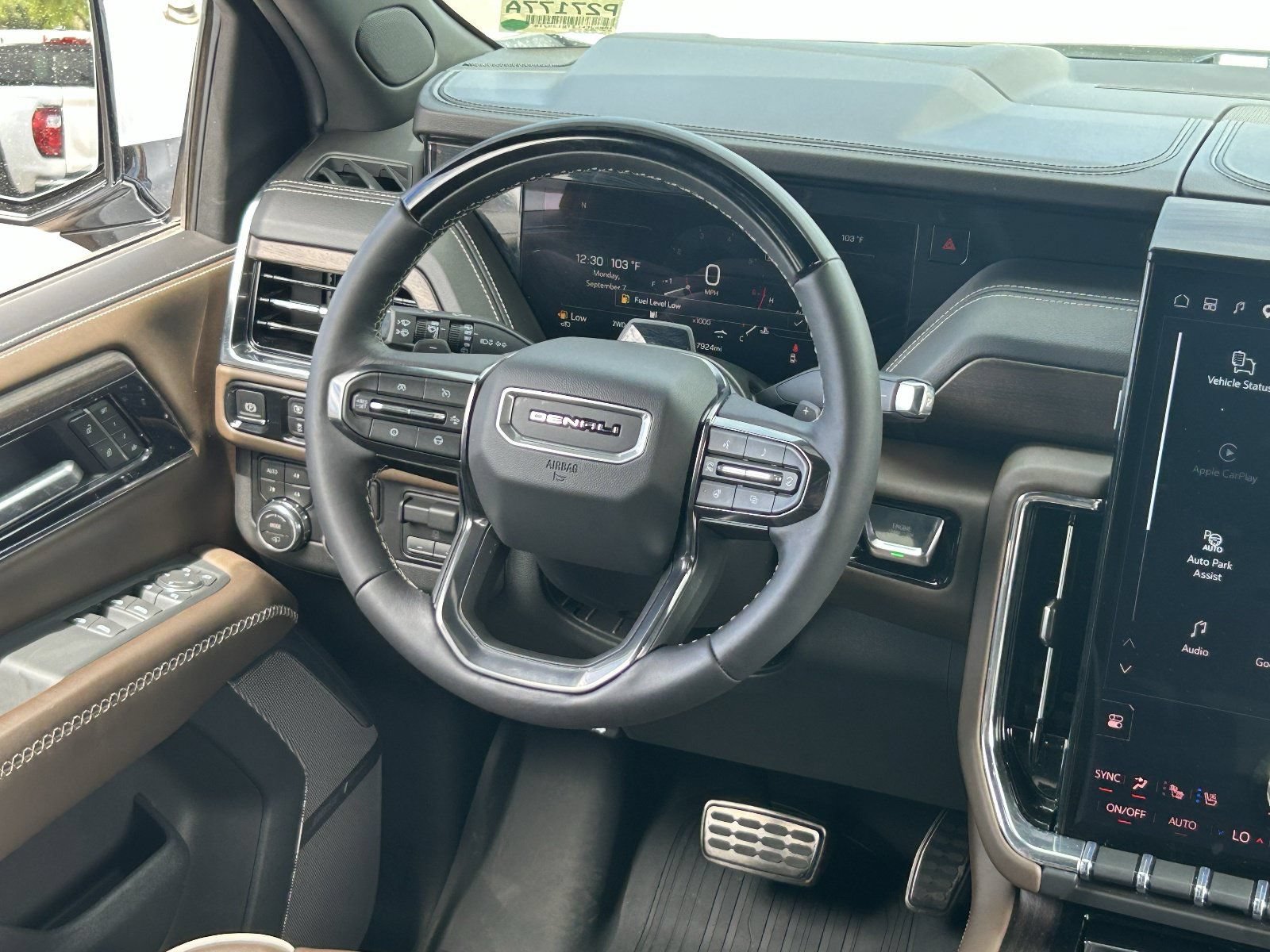 Certified 2026 GMC Yukon Denali Ultimate AWD/4WD image 18