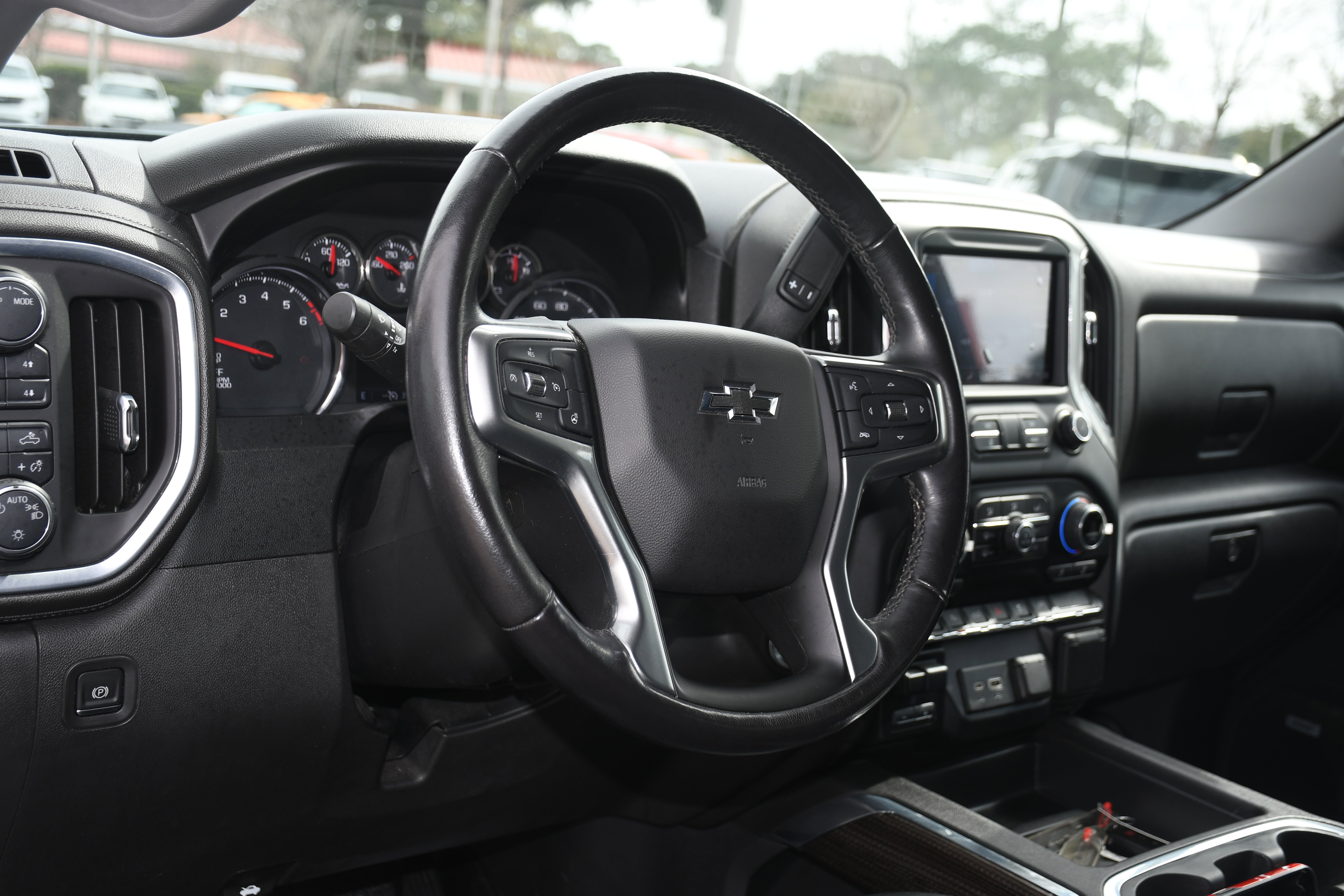 Used 2020 Chevrolet Silverado 1500 RST image 8