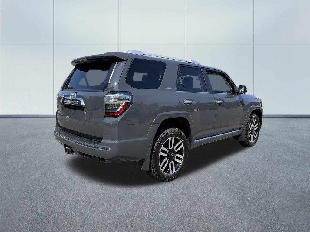 Used 2024 Toyota 4Runner Limited AWD/4WD image 5