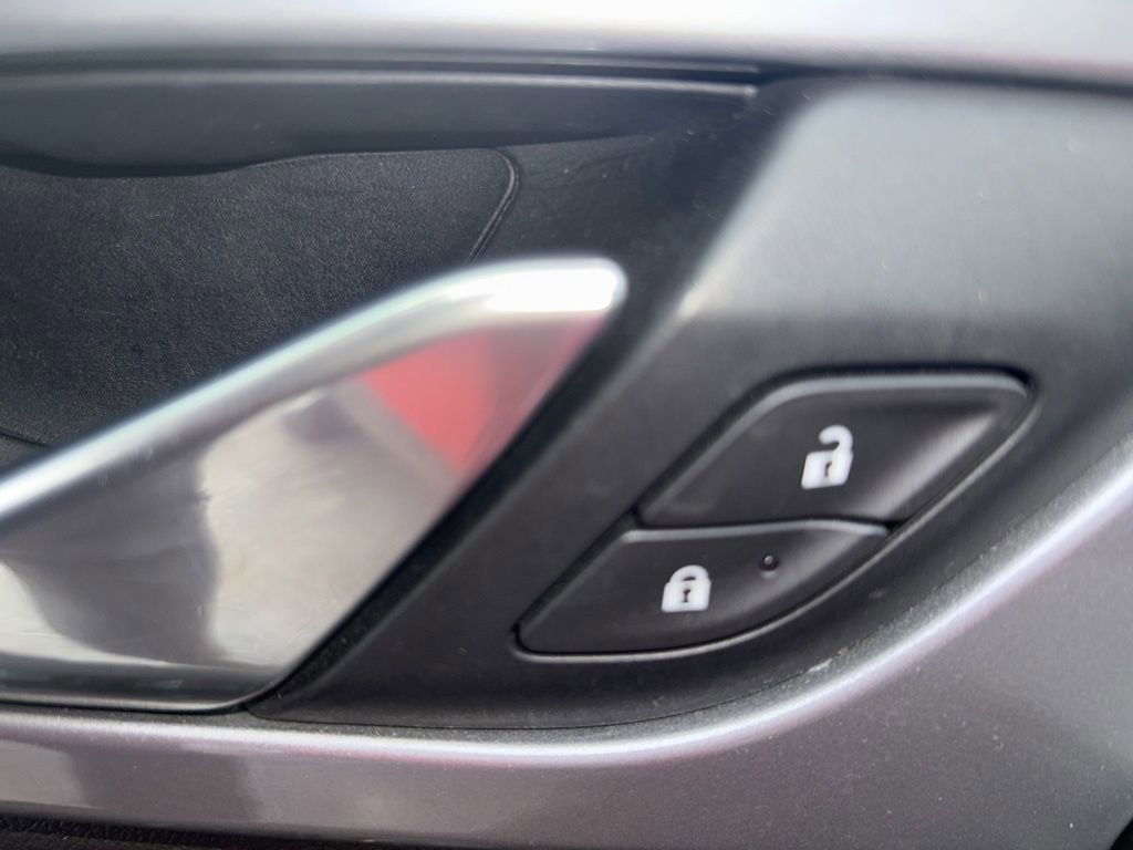 Used 2019 Chevrolet Blazer LT image 23