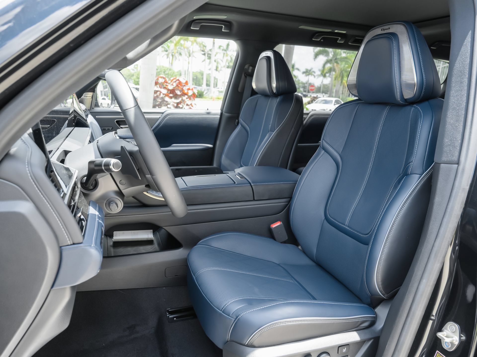 Certified 2026 INFINITI QX80 4WD image 17