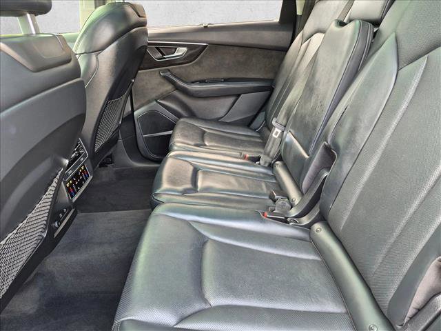 Used 2021 Audi Q7 3.0T Prestige w/ Prestige Package AWD/4WD image 17