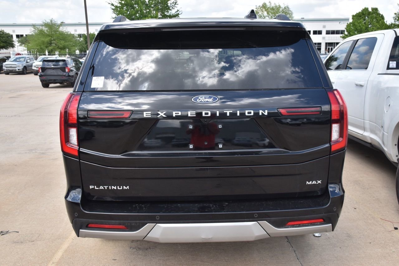 Certified 2025 Ford Expedition Max Platinum image 7