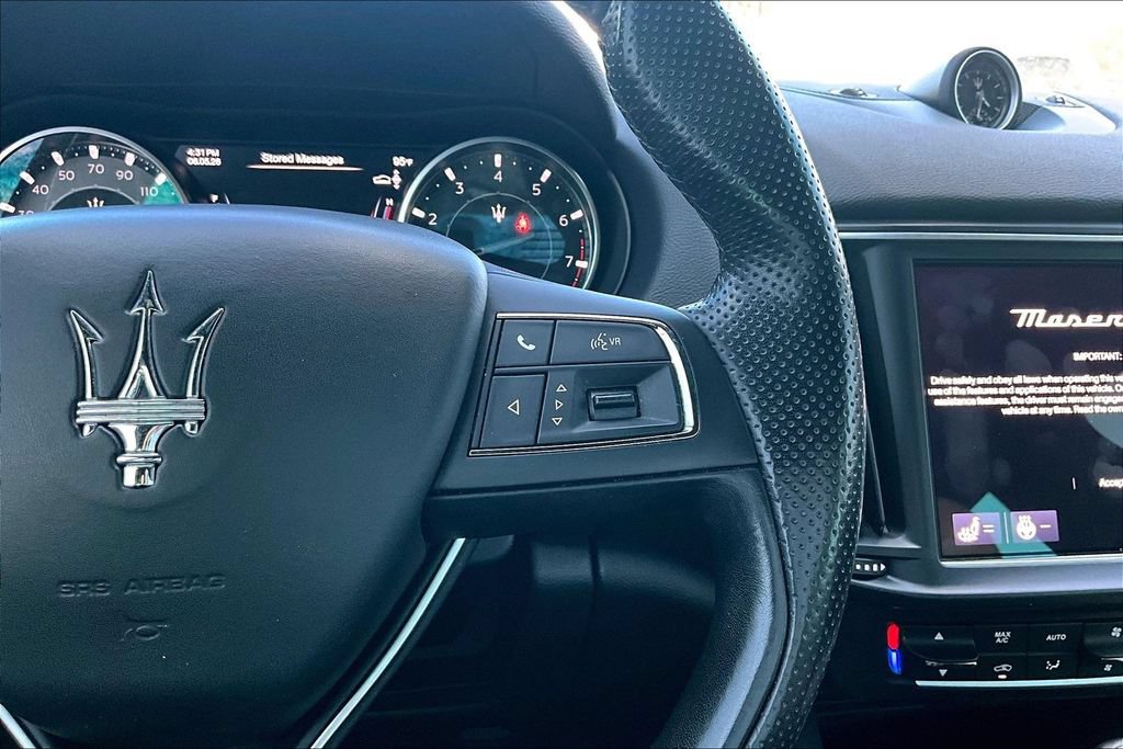 Used 2022 Maserati Levante GT AWD/4WD image 12
