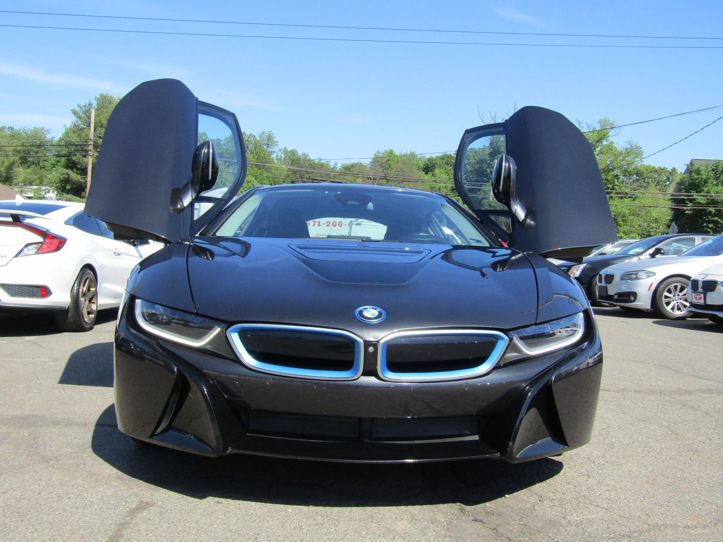 Used 2019 BMW i8 Coupe AWD/4WD image 2