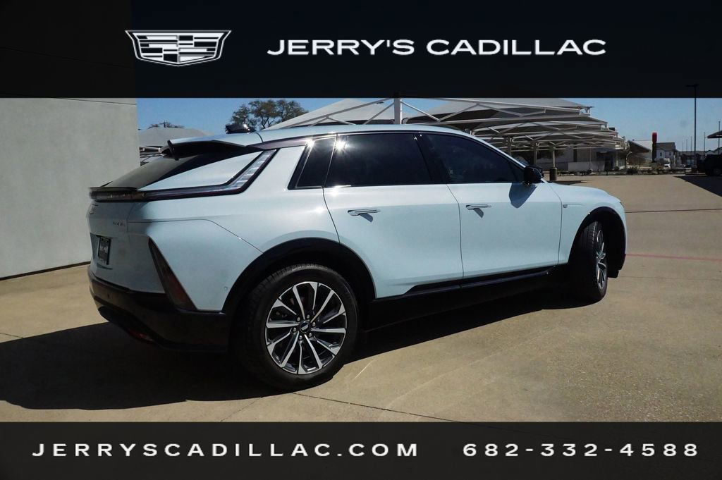 Used 2024 Cadillac Lyriq Sport image 5