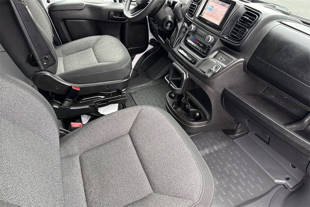 Used 2023 RAM ProMaster 2500 image 21