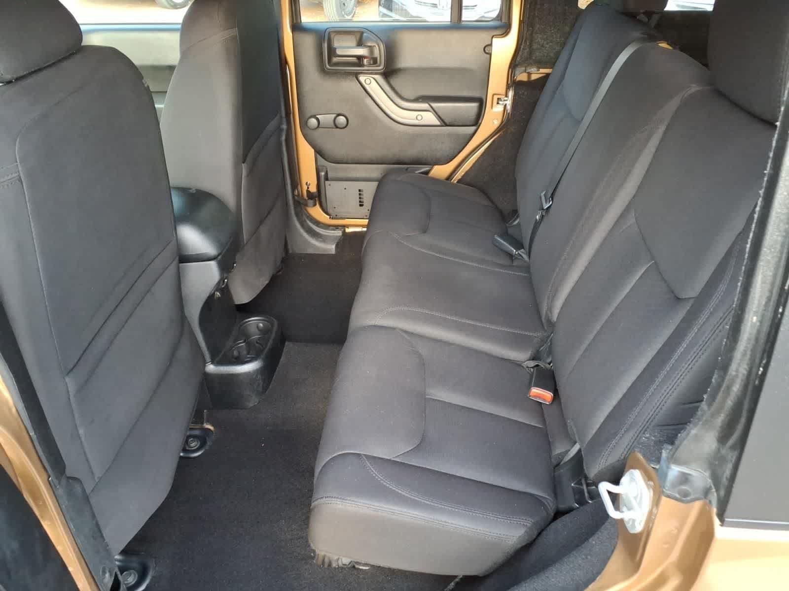 Used 2015 Jeep Wrangler Unlimited Sport AWD/4WD image 10