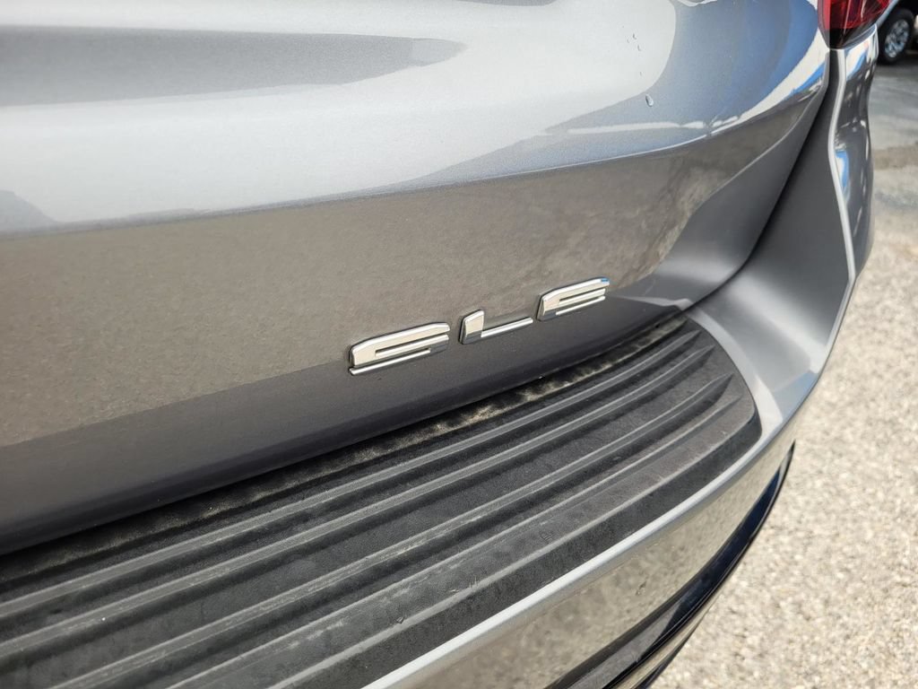 Used 2022 GMC Yukon XL SLE AWD/4WD image 12